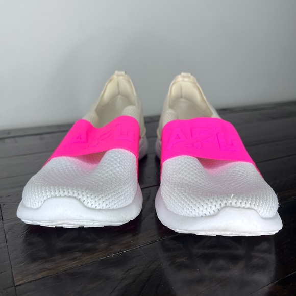 APL TECHLOOM BLISS WOMENS 7.5 SLIP ON SNEAKER EUC - Picture 9 of 13